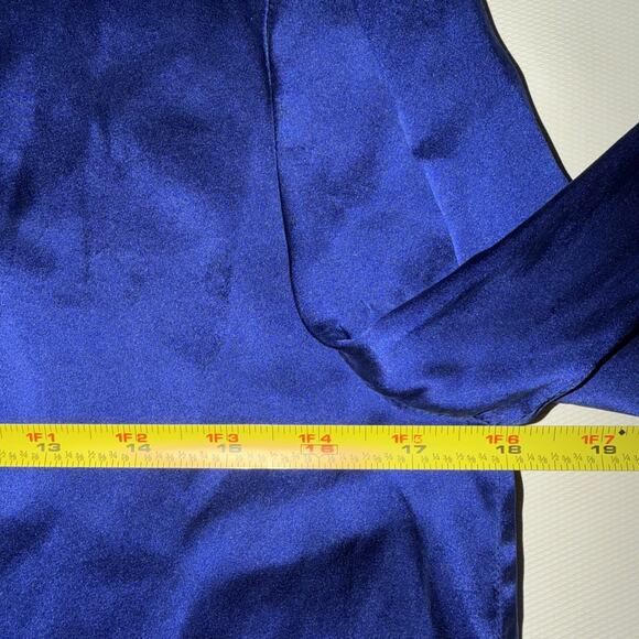 Talbots Silk Blouse Women’s 8P Royal Blue Scoop Neck Long Sleeve Top - Picture 4 of 7